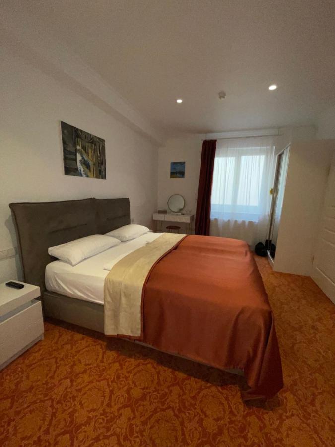 Art Hotel House One Baden-Baden Esterno foto